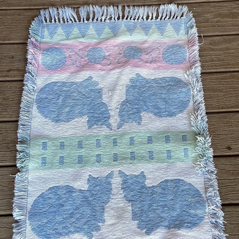 Vintage Tow Bath Rug Mat